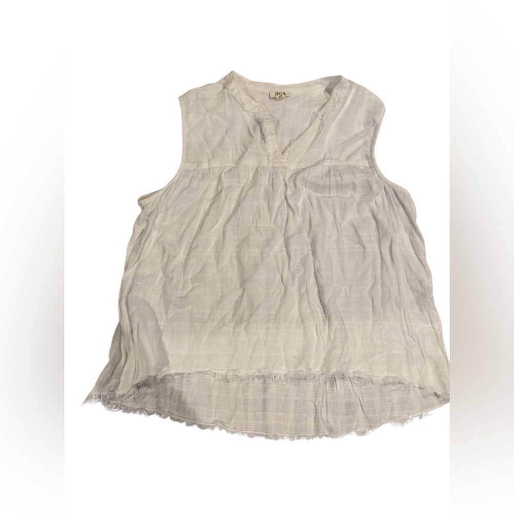 a.n.a White‎ Sleeveless Blouse
